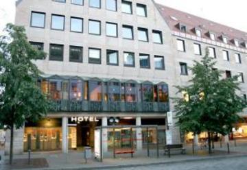 Tiptop Hotel Am Schoenen Brunnen Nürnberg Kültér fotó